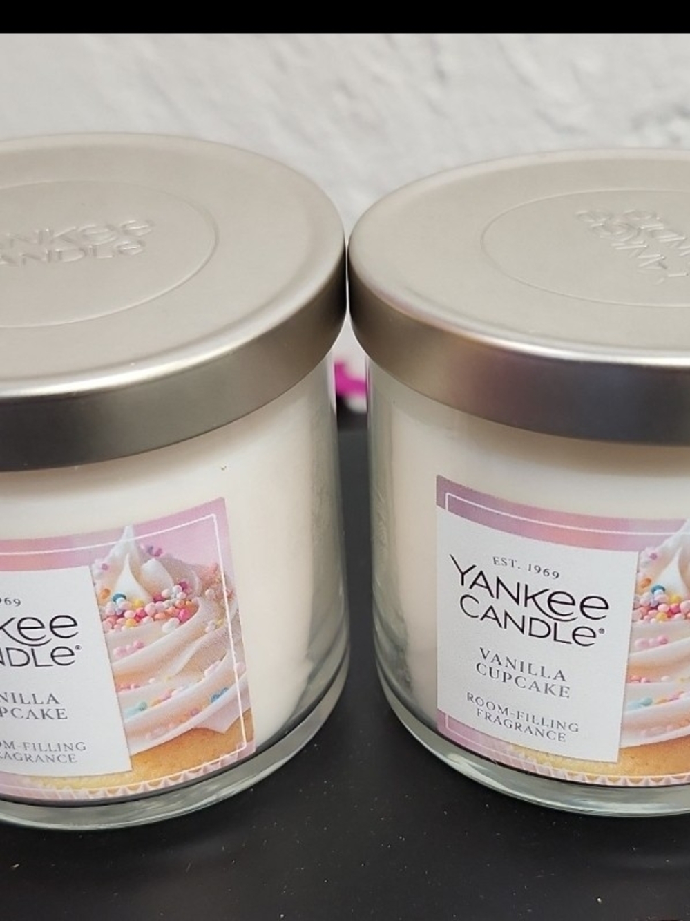Yankee Candle Vanilla Cupcake Jar Candle - Cream with Pink Label